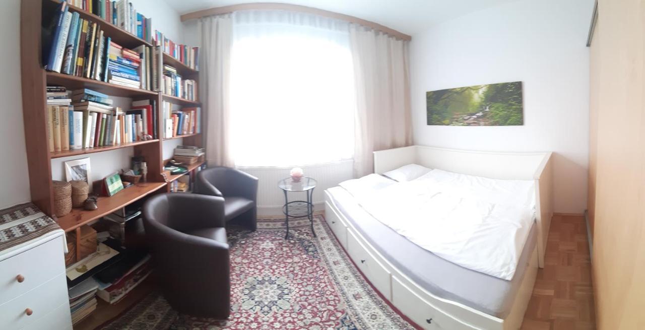Bedroom@Home Rohrbach-Berg ภายนอก รูปภาพ
